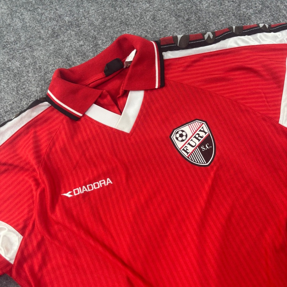 Diadora Soccer Jersey Large Red Fury SC V-Neck Short Sleeve Flaw Men's
